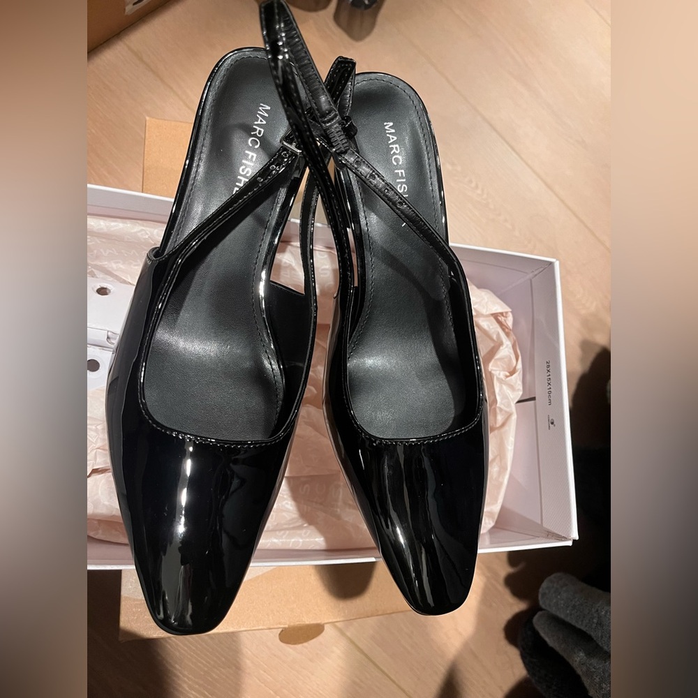 Black Patent Slingback Block Heels - Picture 6 of 7